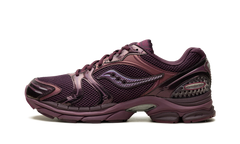 ProGrid Triumph 4 WMNS "Chroma Pack - Plum" S60817 1