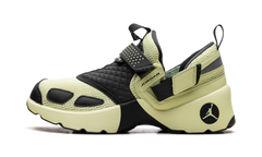 Trunner LX "Luminous Green" HQ2164 302