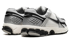 Zoom Vomero 5 Photon Dust Black