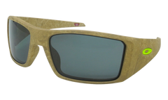 Heliostat Polarized Sunglasses "Matte Stone Desert Tan / PRIZM Grey" OO9231 17